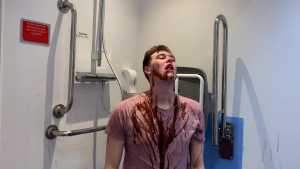 toms-naked-dunking_2.jpg