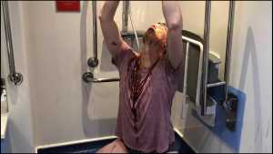 toms-naked-dunking_3.jpg